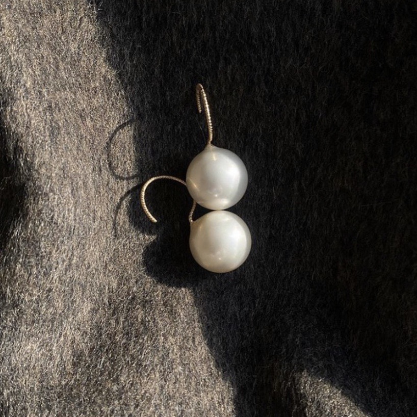 [한정수량] white pearl ear.
